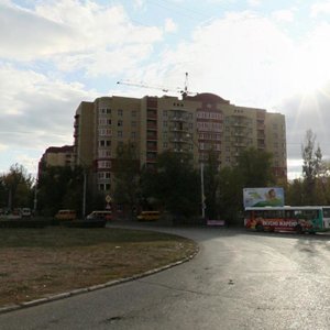 Астрахань, Улица Савушкина, 2: фото