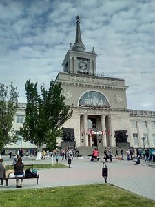 Volqoqrad, Privokzalnaya Square, 1: foto