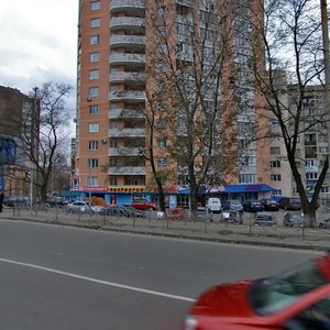 Киев, Улица Вячеслава Черновола, 2: фото