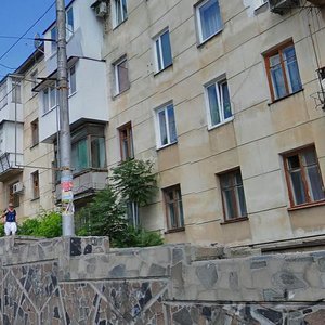 Admirala Oktyabrskogo Street, 16, : foto