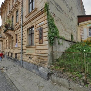 Vulytsia Hlibova, 15, Lviv: photo