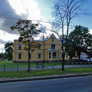 St. Petersburg Avenue, 46, Peterhof: photo