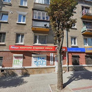 Vulytsia Yuliusha Slovatskoho, 8, : foto