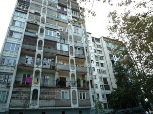 Сухум, Улица Воронова, 11: фото