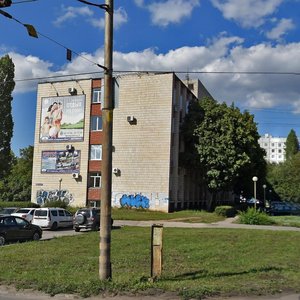 Primorskiy Boulevard, 8, Togliatti: photo
