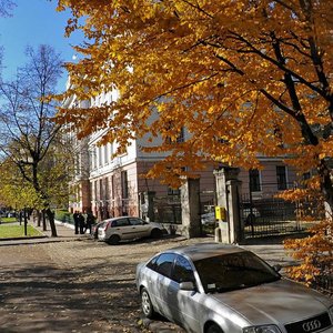 Hriunvaldska vulytsia, No:11, Ivano‑Frankovsk: Fotoğraflar