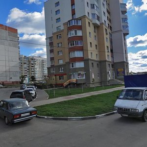 Белгород, Улица Есенина, 32: фото