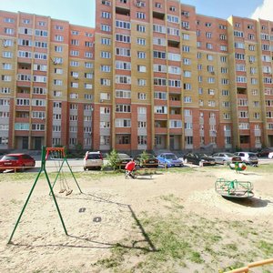 Тюмень, Депутатская улица, 80к2: фото