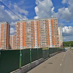 Aviakonstruktora Petlyakova Street, 21, : foto