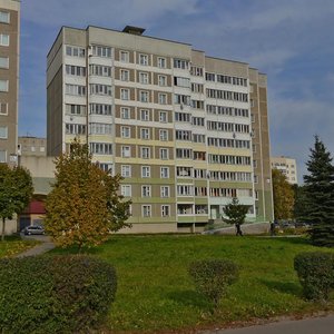 Karzhaniewskaga Street, 33к3, Minsk: photo