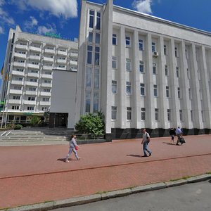 Хмельницкий, Улица Героев Майдана, 8: фото