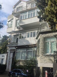 Chernomorskiy pereulok, 6, Yalta: photo