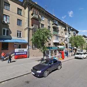 Магнитогорск, Ленинградская улица, 18: фото