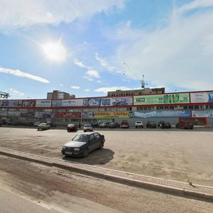 Bauyrzhan Momyshuly Street, с39, Karaganda: photo