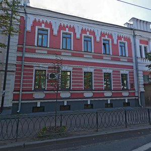 Gorkogo Street, 22, Kazan: photo