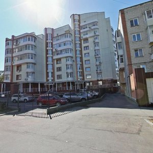 Petra Komarova street, 3, : foto