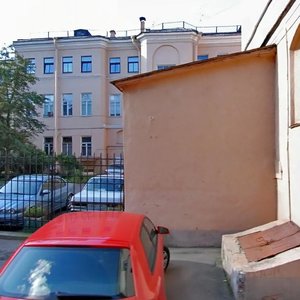 Bolshoy Vasilyevskogo Ostrova Avenue, 6, : foto