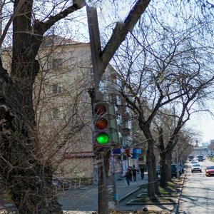 Екатеринбург, Улица Большакова, 143: фото