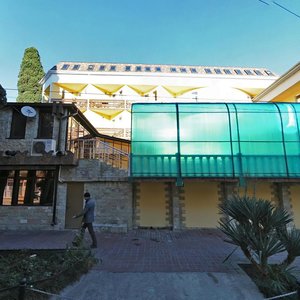 Ulitsa Bogdana Khmelnitskogo, 50, : foto