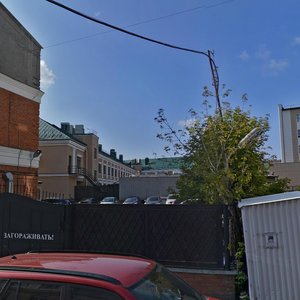 Parizhskoy Kommuny Street, 8, Kazan: photo