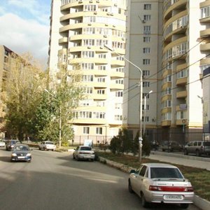 Астрахань, Улица Савушкина, 4к2: фото