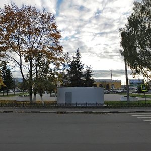 Yaroslavl-Glavnii Square, 1А, Yaroslavl: photo