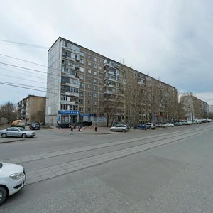 Yekaterinburq, Vikulova Street, 33/1: foto