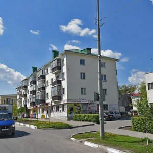 Старый Оскол, Октябрьская улица, 3: фото