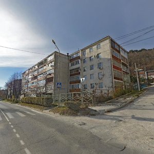 Ulitsa Bogdana Khmelnitskogo, 105, : foto