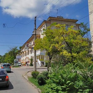 Севастополь, Улица Генерала Петрова, 14: фото