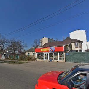 Pervomayskaya ulitsa, 172, : foto