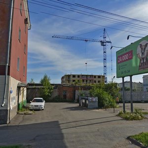 Омск, Улица 10 лет Октября, 138к2: фото