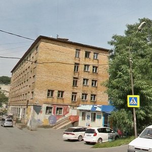 Admirala Yumasheva Street, 40, Vladivostok: photo