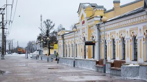 Privokzalnaya ploshchad, 1, Tikhvin: photo