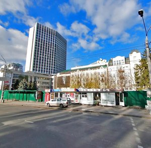 Lvivska Square, 8Б, : foto