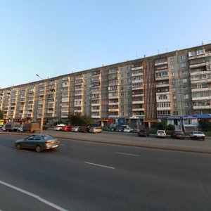 Челябинск, Улица Братьев Кашириных, 97: фото
