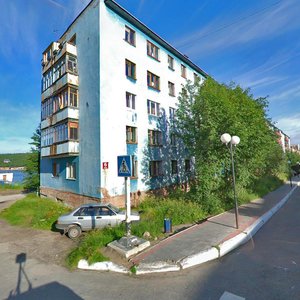 Pobedy Street, 6, Kola: photo