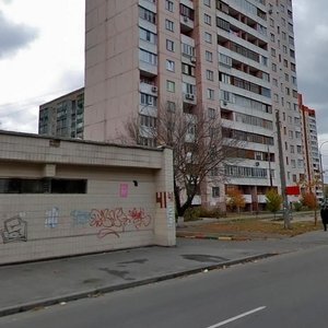 Avtozavodska Street, 43, Kyiv: photo