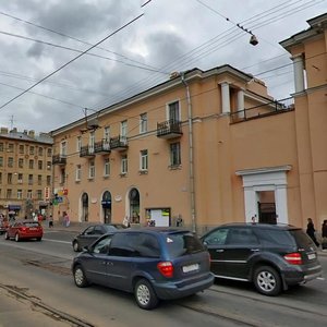 Sredneokhtinskiy Avenue, 25/19, Saint Petersburg: photo