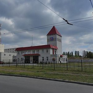 Vulytsia Hvardiitsiv-Shyronintsiv, 68, : foto