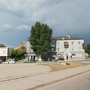 Valentïna Tereşkova street, 32, Karaganda: photo