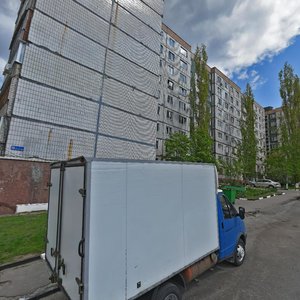 Старый Оскол, Микрорайон Жукова, 30: фото
