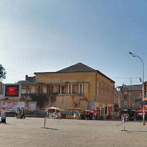 Ужгород, Театральная площадь, 6: фото