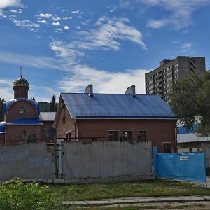 Voroshilova Street, 2Бк2, Togliatti: photo