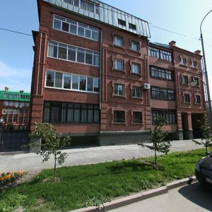 Volodarskogo Street, 9к1, Tyumen: photo