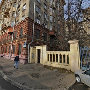 Kosmonavta Volkova Street, 3, : foto