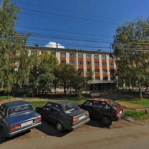 Gor'kogo Street, 18, Kirov: photo