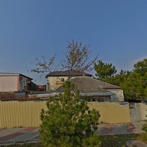 Геленджик, Красноармейская улица, 30: фото