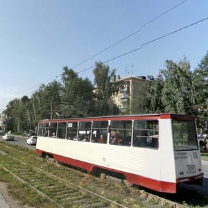 Челябинск, Улица Гагарина, 28: фото