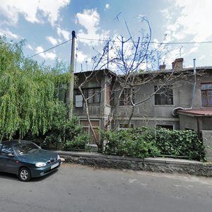 Ялта, Улица Бирюкова, 10/17: фото